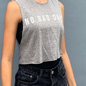 No bad days cropped graphic tee